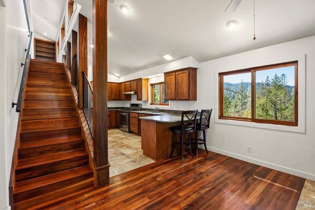 18210 Old Ukiah Pine Rd, Potter Valley, CA 95469