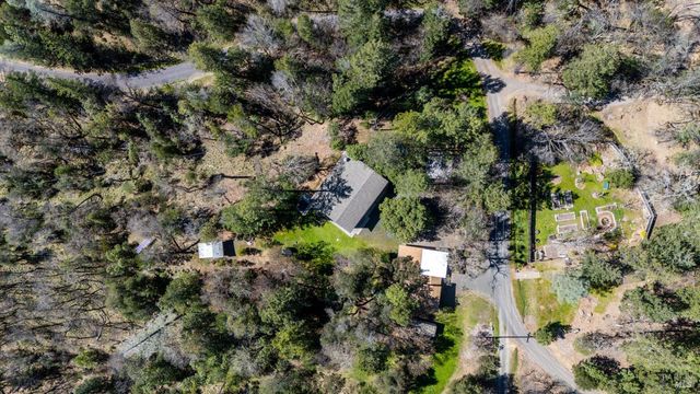 18210 Old Ukiah Pine Rd, Potter Valley, CA 95469