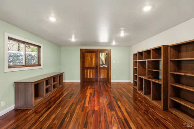 18210 Old Ukiah Pine Rd, Potter Valley, CA 95469