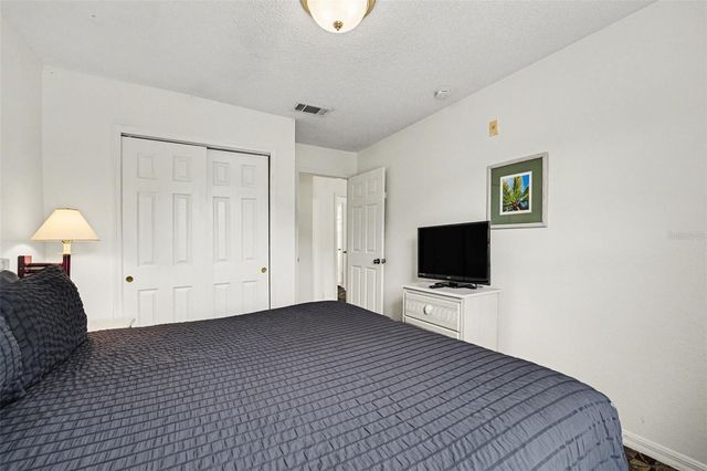 1077 PARK RIDGE CIRCLE, Kissimmee, FL 34746