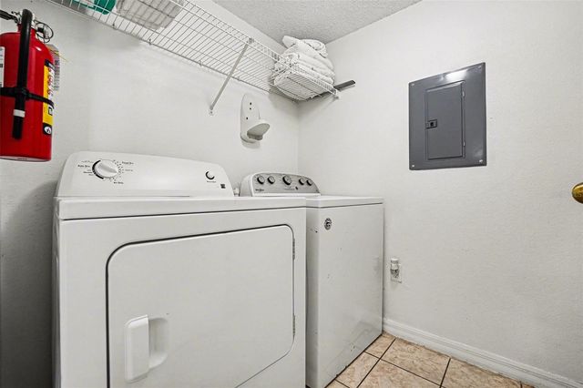 1077 PARK RIDGE CIRCLE, Kissimmee, FL 34746