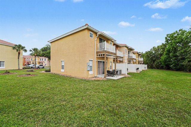 1077 PARK RIDGE CIRCLE, Kissimmee, FL 34746