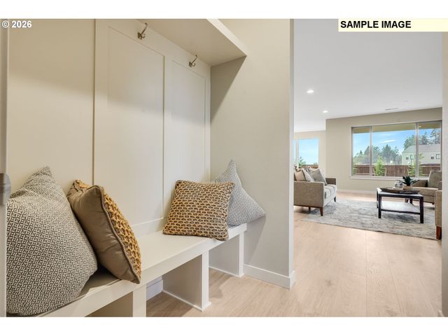 225 E 24TH Ave, La Center, WA 98629