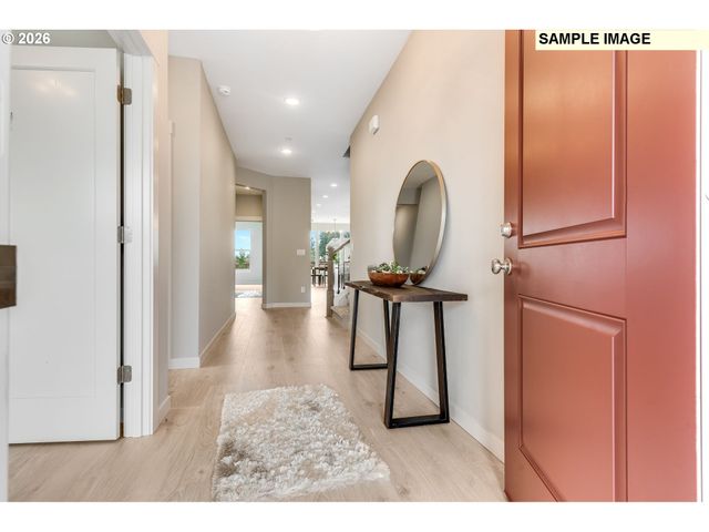 225 E 24TH Ave, La Center, WA 98629