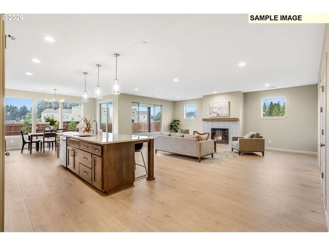 225 E 24TH Ave, La Center, WA 98629