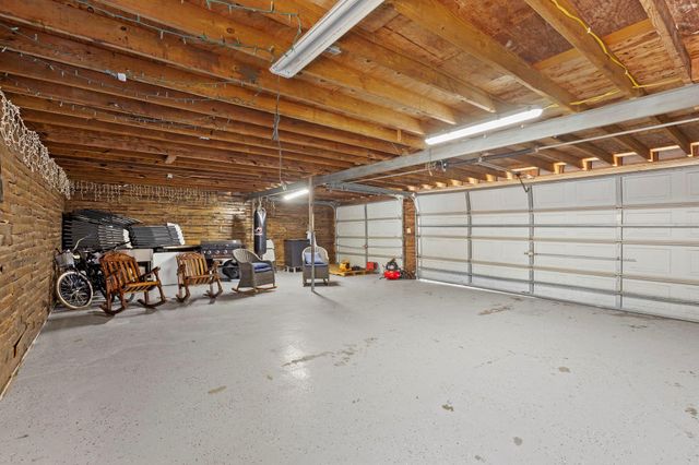 1006 Montgomery Street, Port Neches, TX 77651