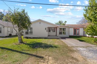 1006 Montgomery Street, Port Neches, TX 77651