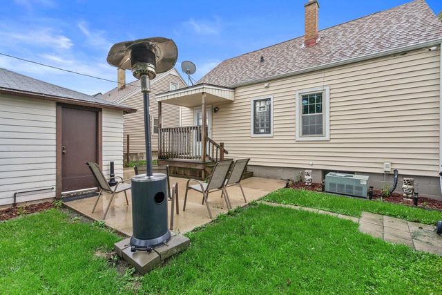 2526 S 70th STREET, Milwaukee, WI 53219