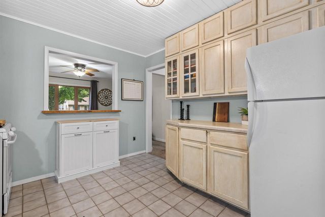 2526 S 70th STREET, Milwaukee, WI 53219