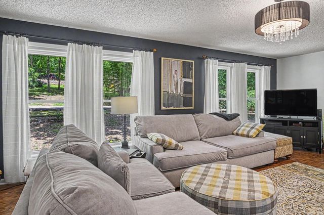 3 N Badalona Drive, Hot Springs Village, AR 71909