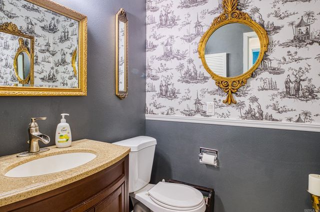 3 N Badalona Drive, Hot Springs Village, AR 71909
