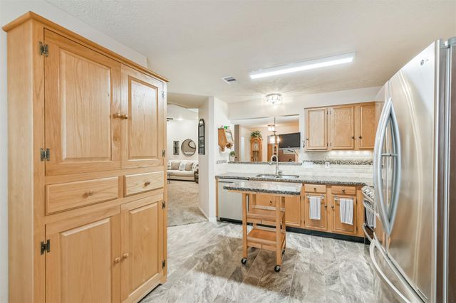 22522 Willow Branch Lane, Tomball, TX 77375