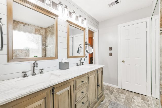 22522 Willow Branch Lane, Tomball, TX 77375
