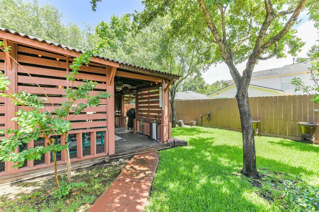 22522 Willow Branch Lane, Tomball, TX 77375