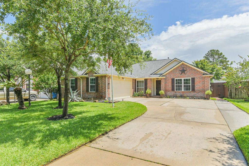 22522 Willow Branch Lane, Tomball, TX 77375