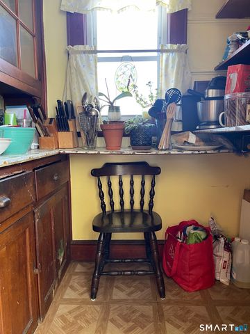 1924 Stratfield Road, Fairfield, CT 06825