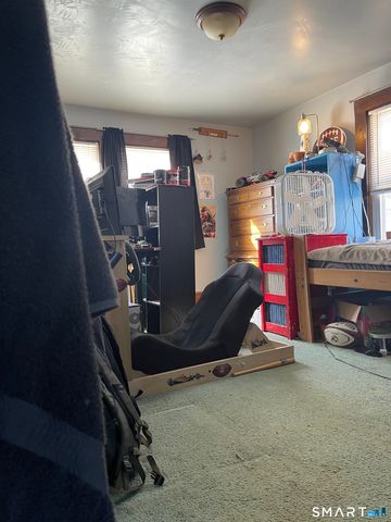 1924 Stratfield Road, Fairfield, CT 06825