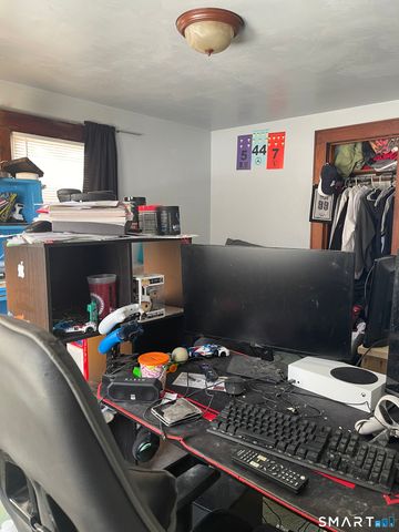 1924 Stratfield Road, Fairfield, CT 06825