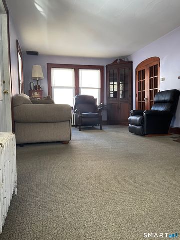 1924 Stratfield Road, Fairfield, CT 06825