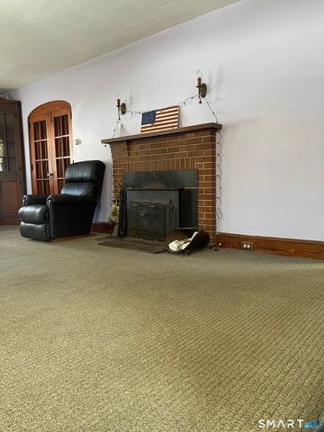 1924 Stratfield Road, Fairfield, CT 06825