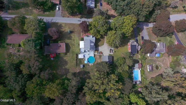 20 Chester Court, Brunswick, NY 12182