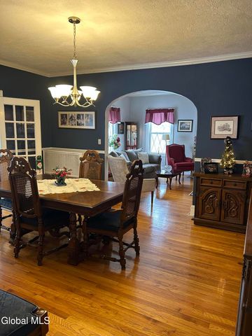 20 Chester Court, Brunswick, NY 12182