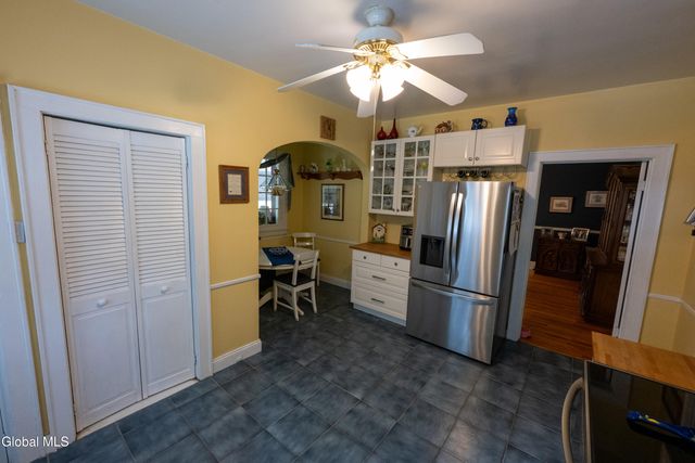 20 Chester Court, Brunswick, NY 12182