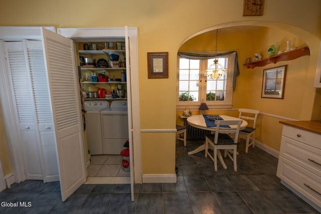 20 Chester Court, Brunswick, NY 12182