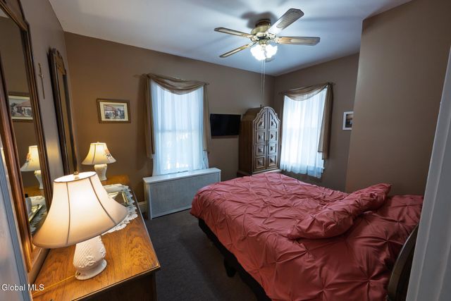 20 Chester Court, Brunswick, NY 12182