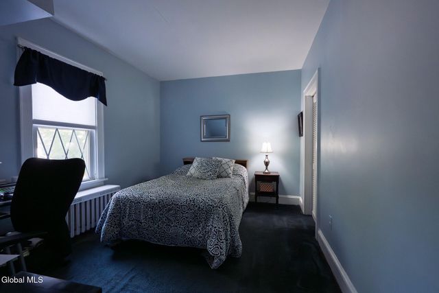 20 Chester Court, Brunswick, NY 12182