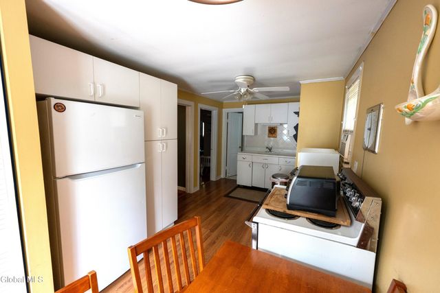 20 Chester Court, Brunswick, NY 12182