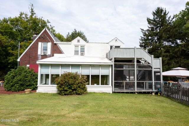 20 Chester Court, Brunswick, NY 12182