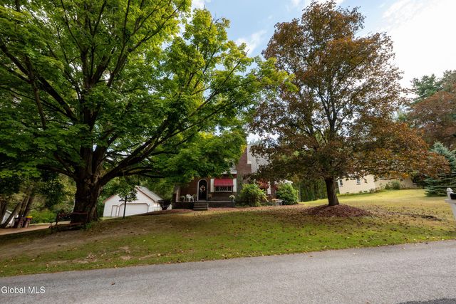 20 Chester Court, Brunswick, NY 12182