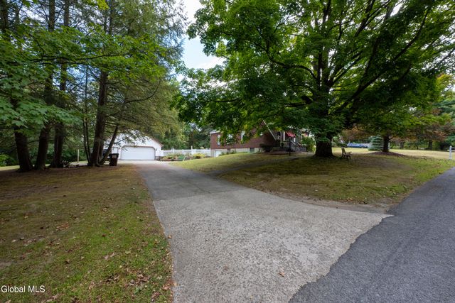 20 Chester Court, Brunswick, NY 12182