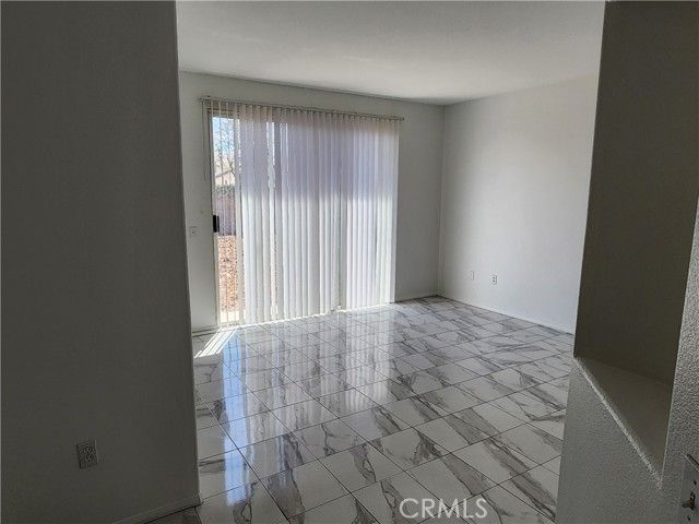 950 Tucson Court, San Jacinto, CA 92583