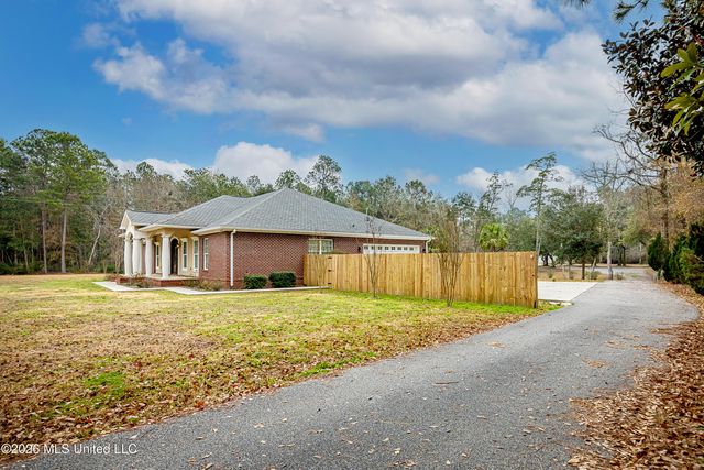 5851 Old Spanish Trail, Ocean Springs, MS 39564