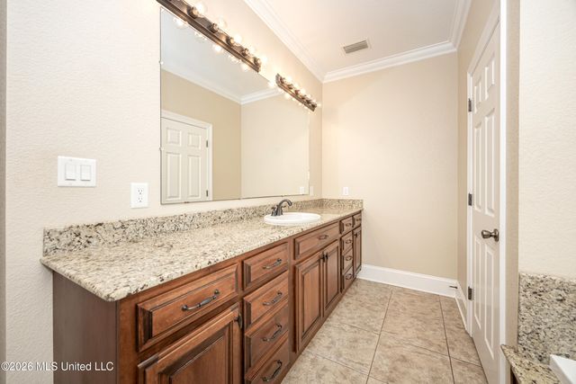 5851 Old Spanish Trail, Ocean Springs, MS 39564