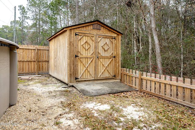 5851 Old Spanish Trail, Ocean Springs, MS 39564