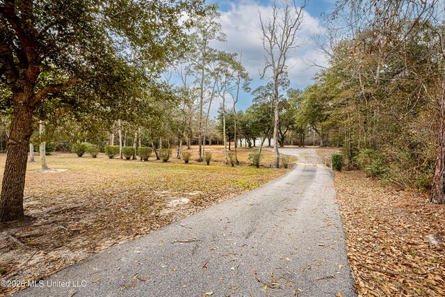 5851 Old Spanish Trail, Ocean Springs, MS 39564