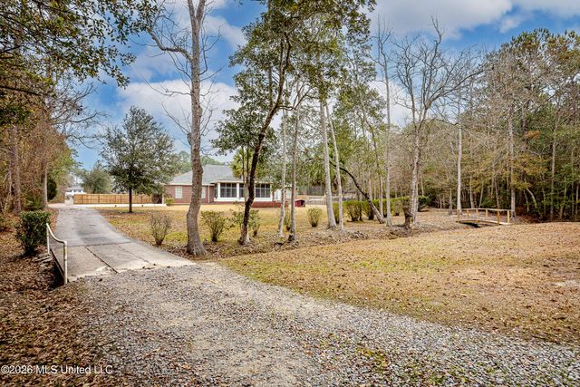 5851 Old Spanish Trail, Ocean Springs, MS 39564