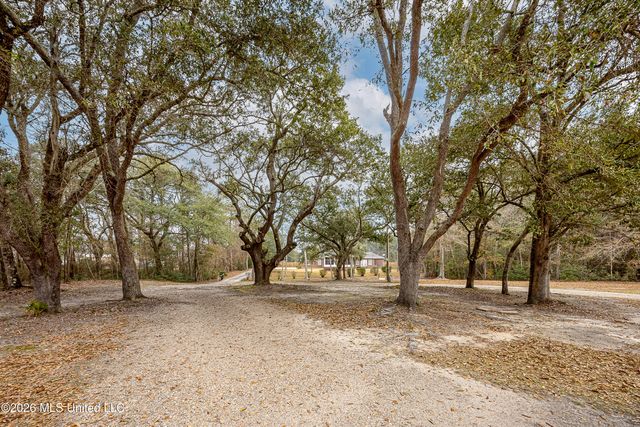 5851 Old Spanish Trail, Ocean Springs, MS 39564