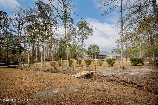 5851 Old Spanish Trail, Ocean Springs, MS 39564