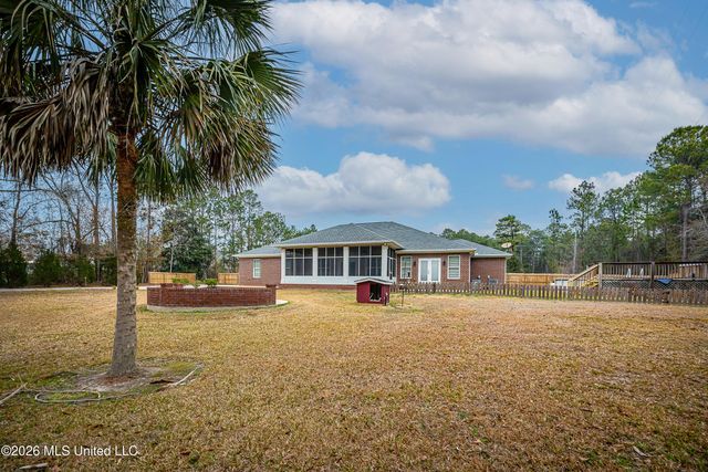 5851 Old Spanish Trail, Ocean Springs, MS 39564
