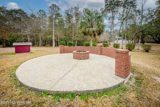 5851 Old Spanish Trail, Ocean Springs, MS 39564