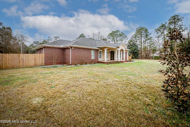 5851 Old Spanish Trail, Ocean Springs, MS 39564