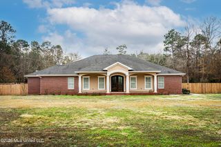 5851 Old Spanish Trail, Ocean Springs, MS 39564