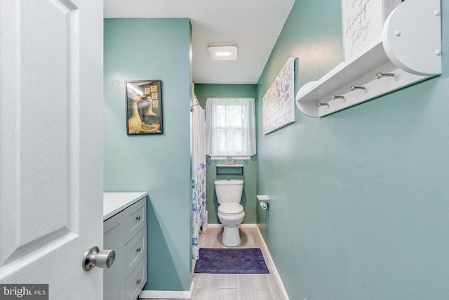 211 FAIRMOUNT AVE, Blackwood, NJ 08012