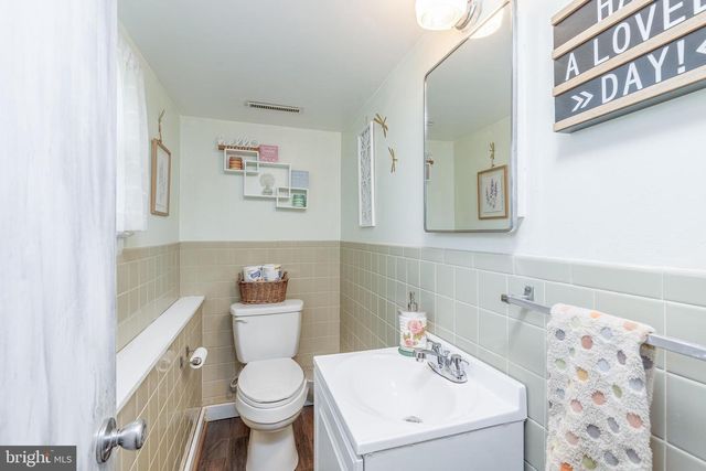 211 FAIRMOUNT AVE, Blackwood, NJ 08012