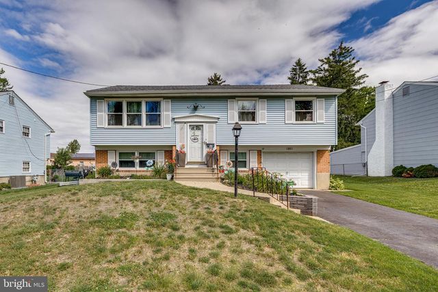211 FAIRMOUNT AVE, Blackwood, NJ 08012