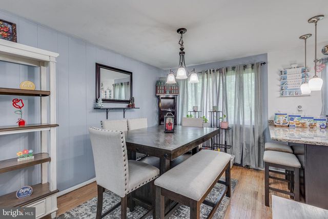 211 FAIRMOUNT AVE, Blackwood, NJ 08012
